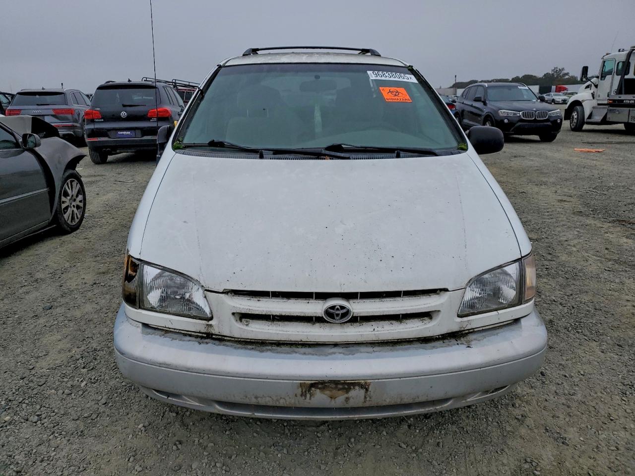 2000 TOYOTA SIENNA LE photo 5