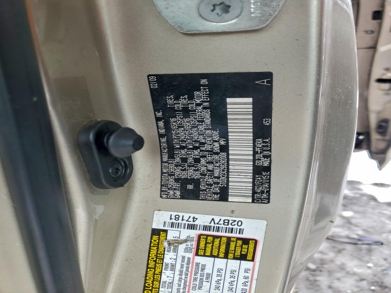 2009 TOYOTA SIENNA CE photo 13