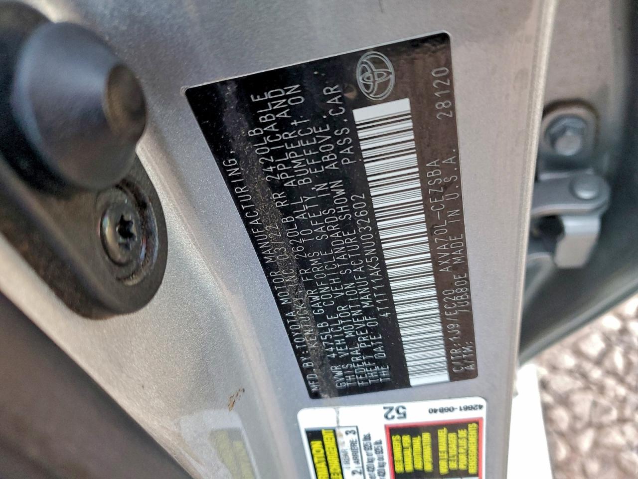 2022 TOYOTA CAMRY SE photo 13