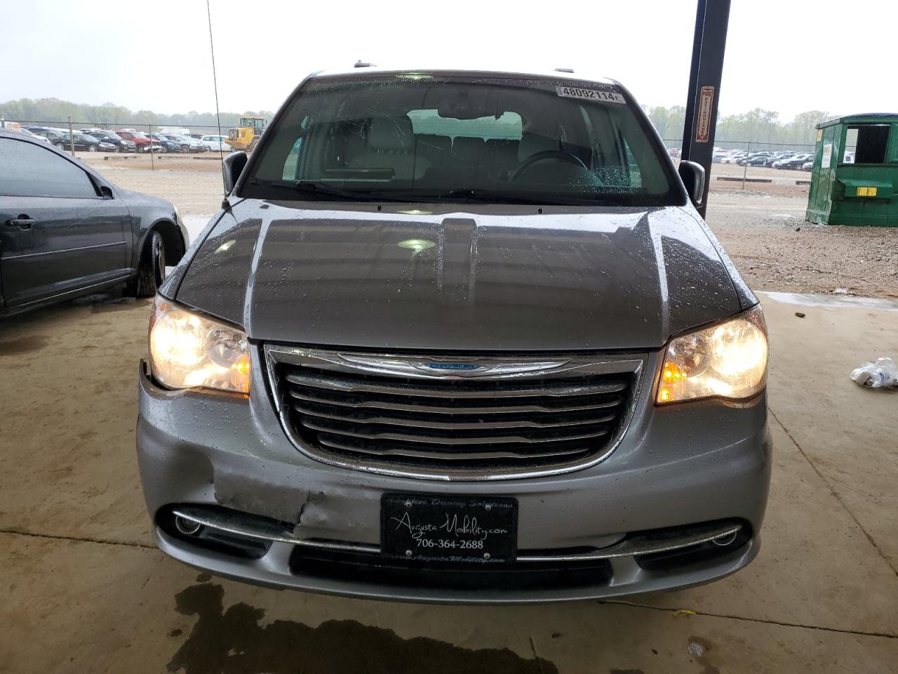 2015 CHRYSLER TOWN & COUNTRY TOURING photo 5