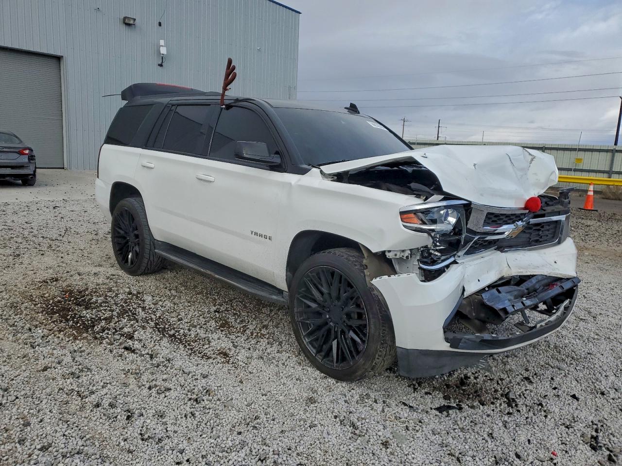 2017 CHEVROLET TAHOE K1500 LT photo 4