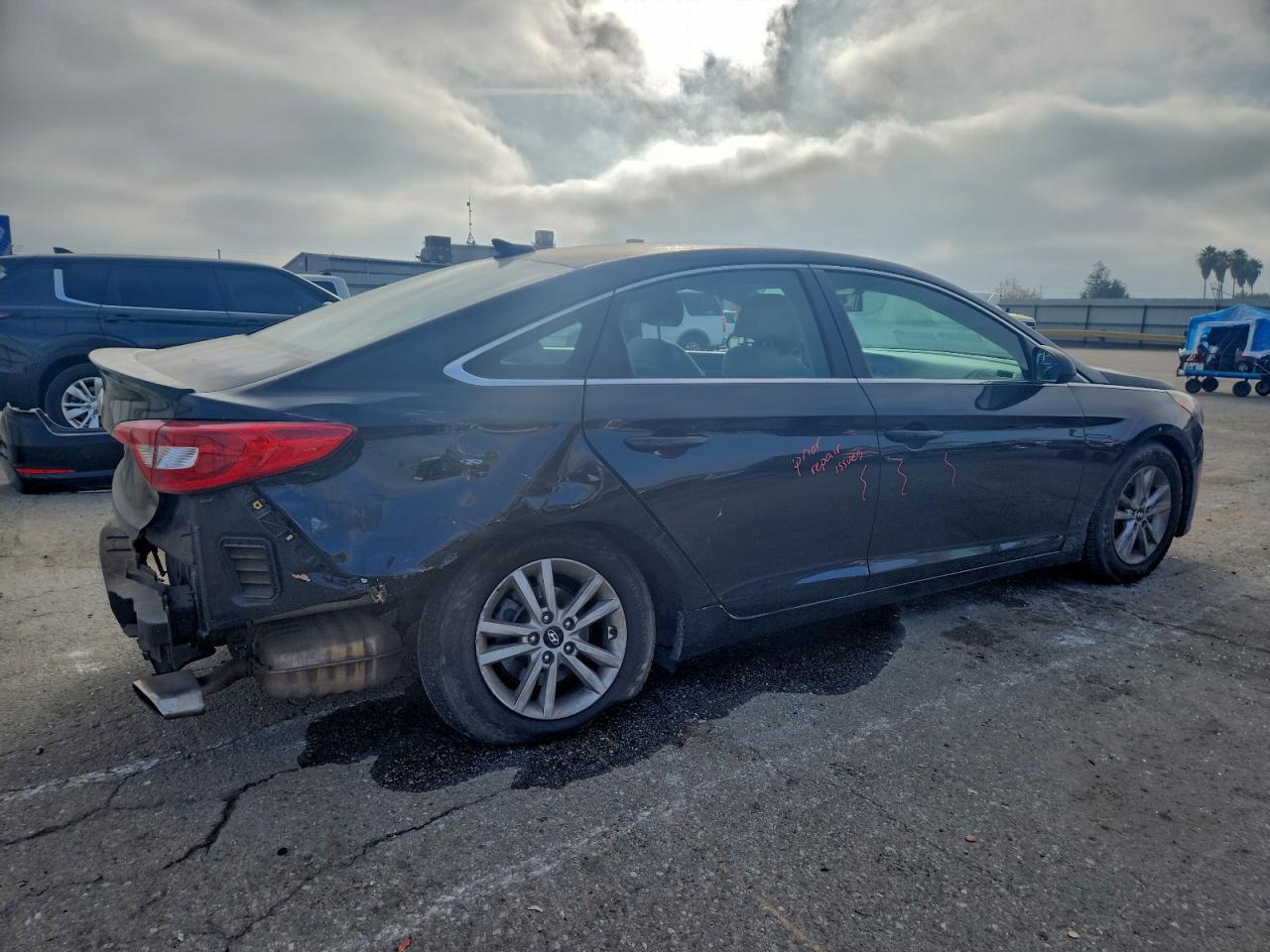 2015 HYUNDAI SONATA SE photo 3