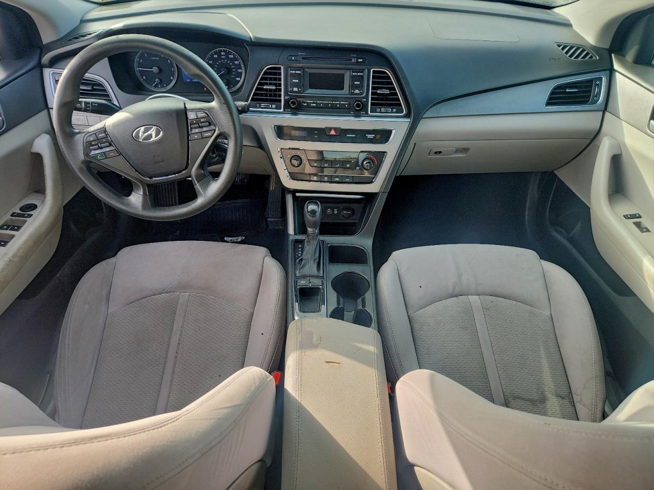 2015 HYUNDAI SONATA SE photo 8