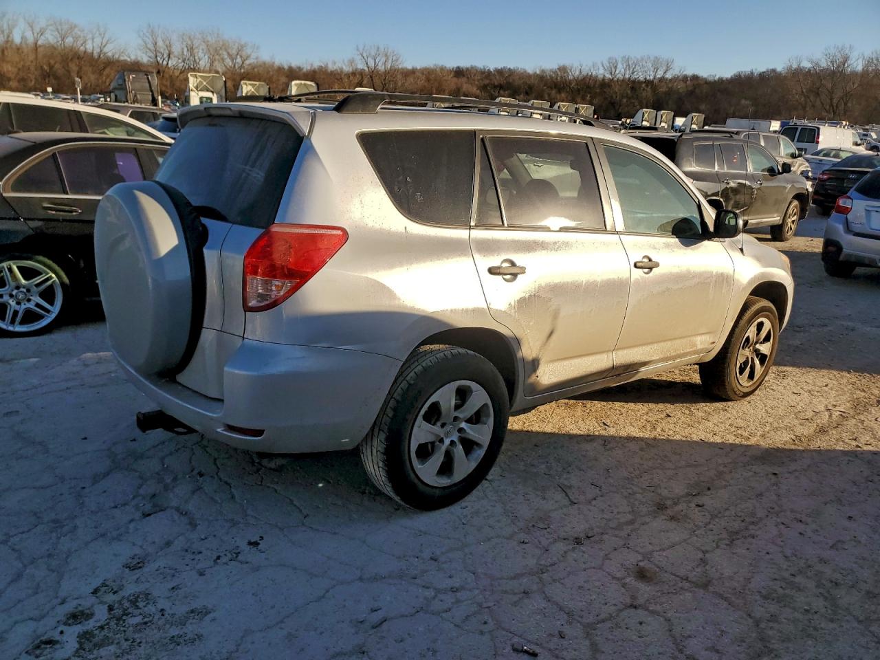 2007 TOYOTA RAV4 photo 3