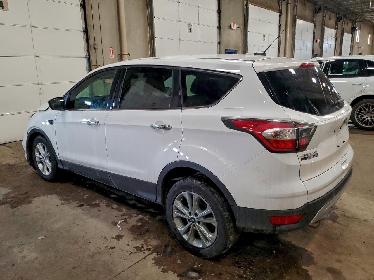 2017 FORD ESCAPE SE photo 2
