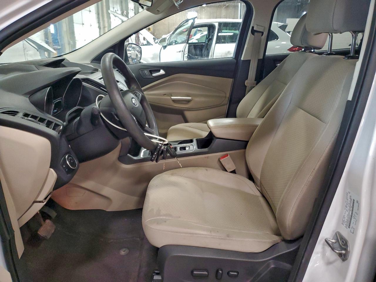 2017 FORD ESCAPE SE photo 7