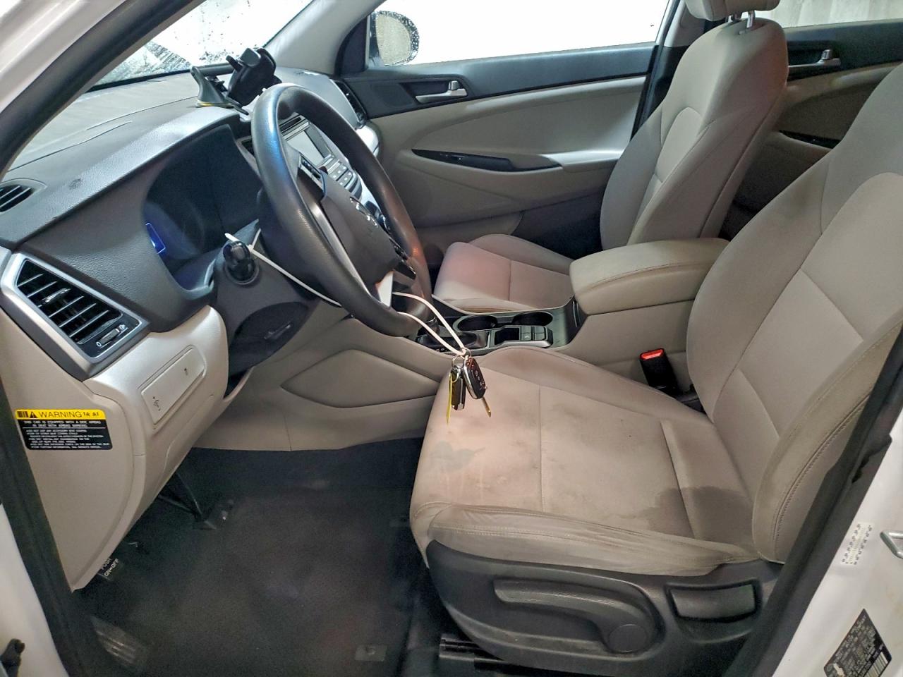 2018 HYUNDAI TUCSON SE photo 7