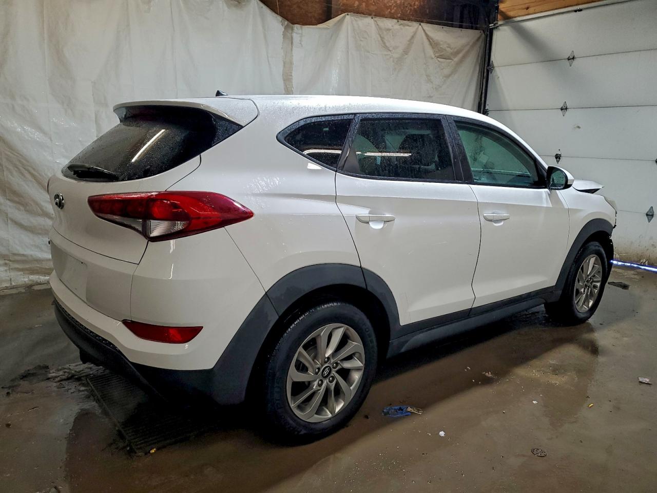2018 HYUNDAI TUCSON SE photo 3