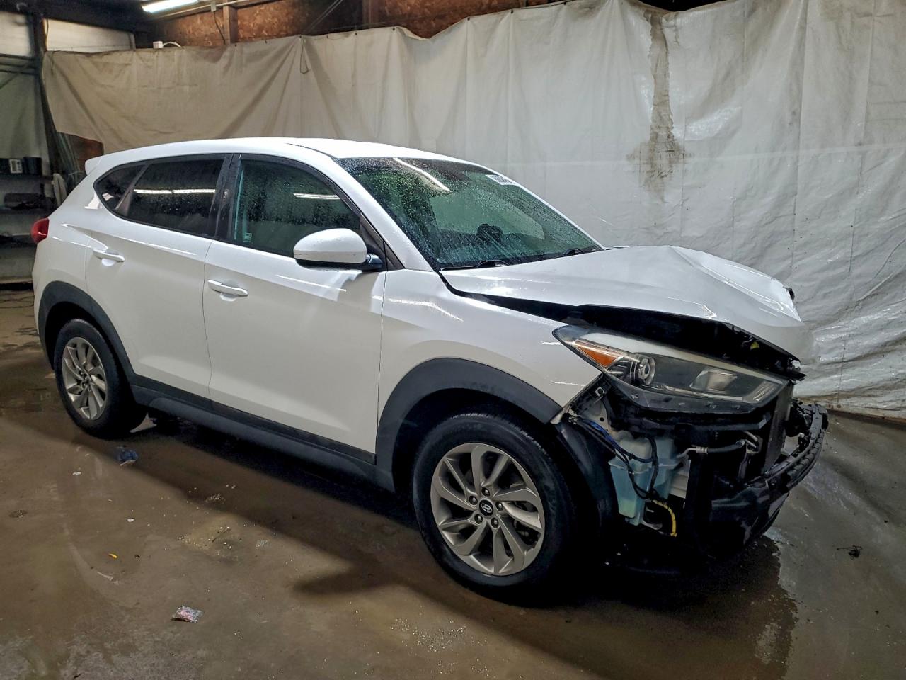 2018 HYUNDAI TUCSON SE photo 4