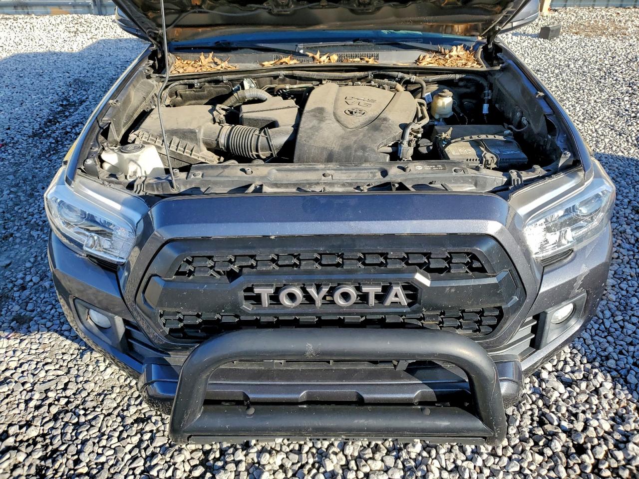 2017 TOYOTA TACOMA DOUBLE CAB photo 11