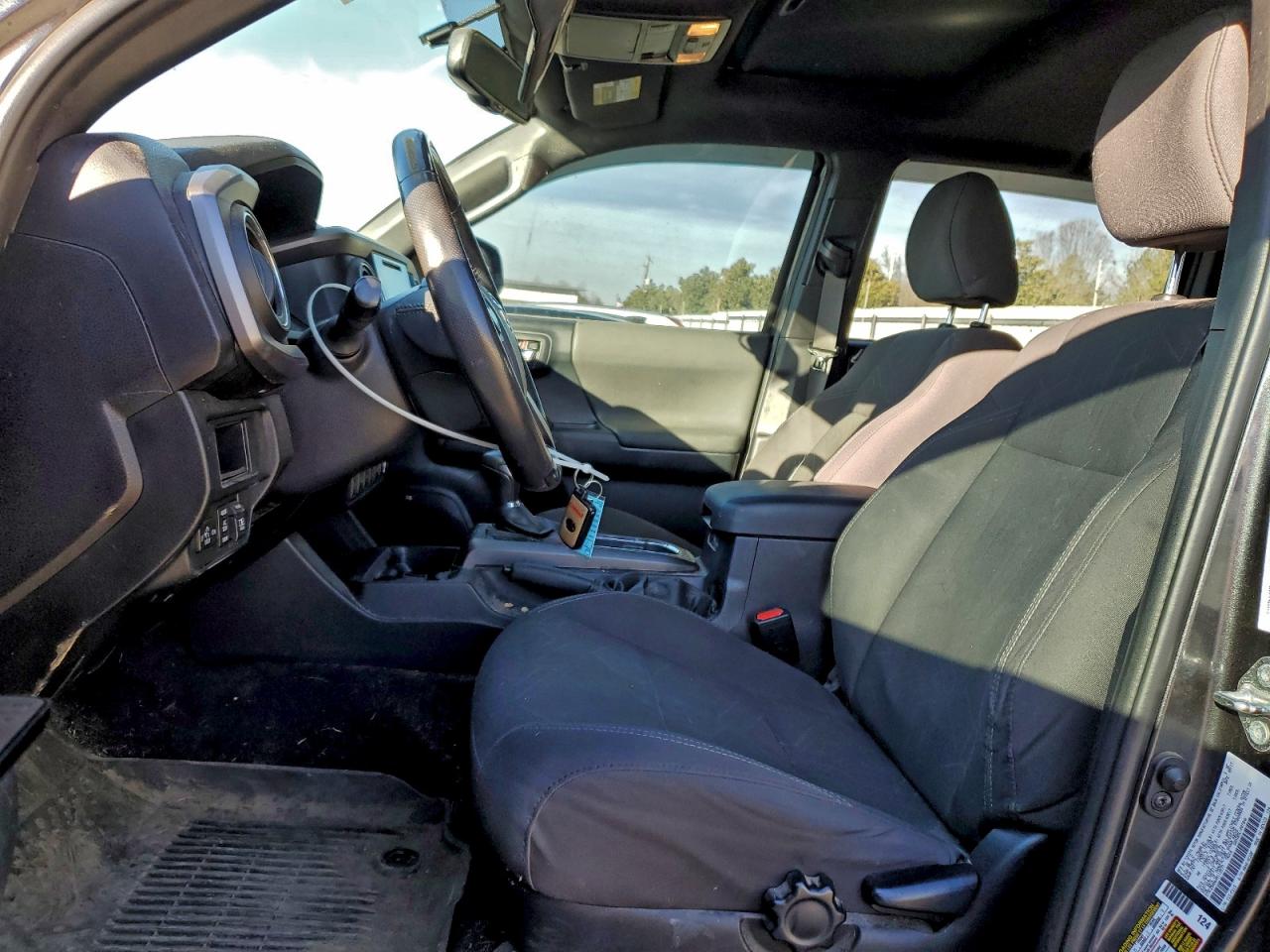 2017 TOYOTA TACOMA DOUBLE CAB photo 7