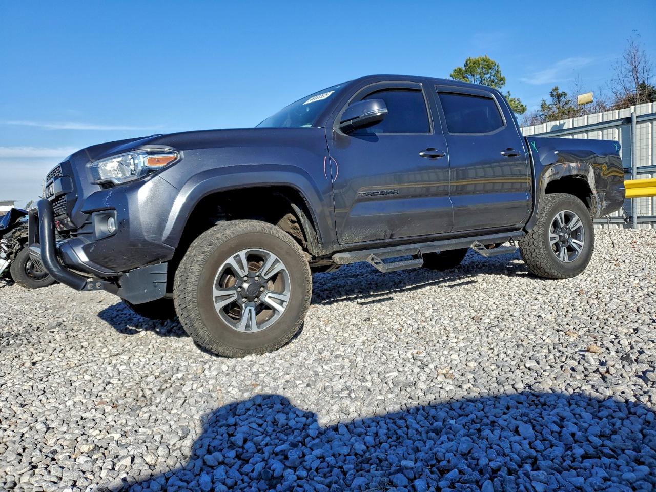 2017 TOYOTA TACOMA
