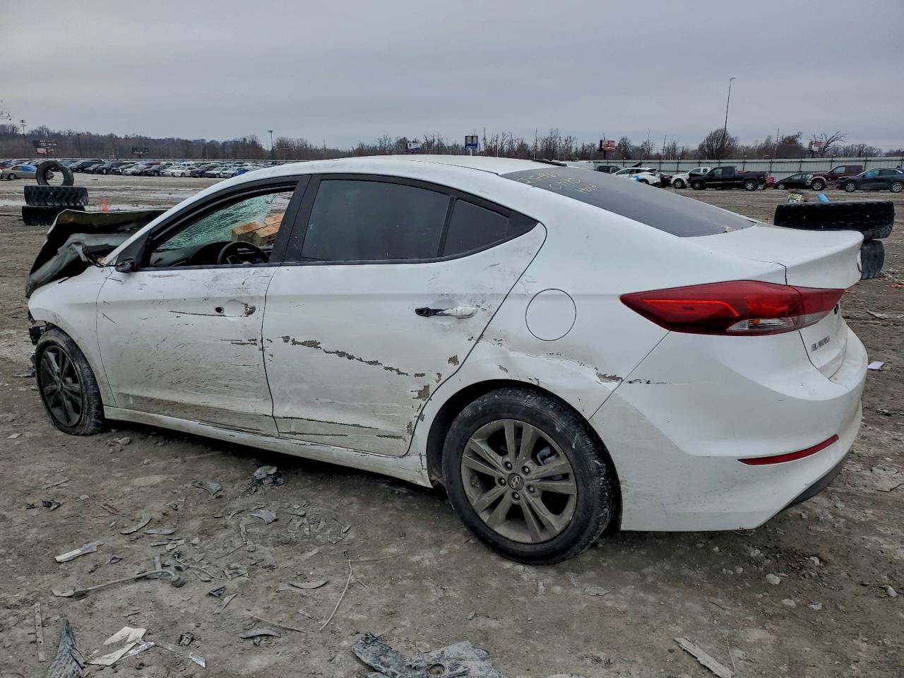 2018 HYUNDAI ELANTRA SEL photo 2