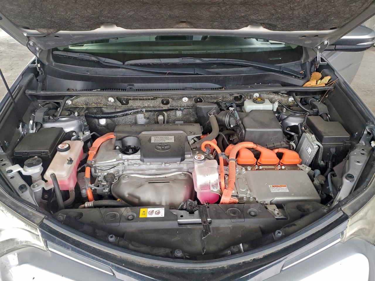 2017 TOYOTA RAV4 HV LE photo 11