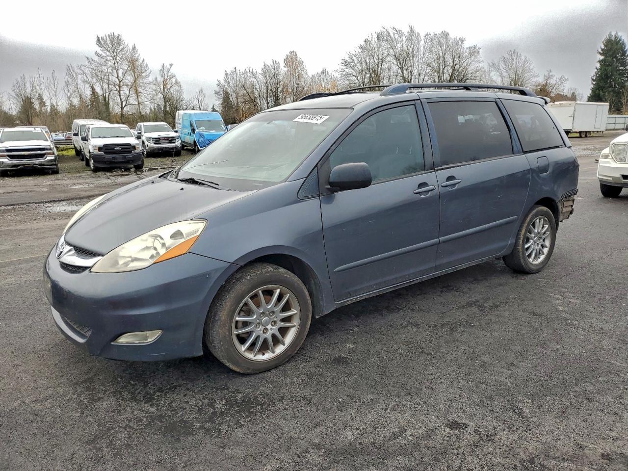 2008 TOYOTA SIENNA