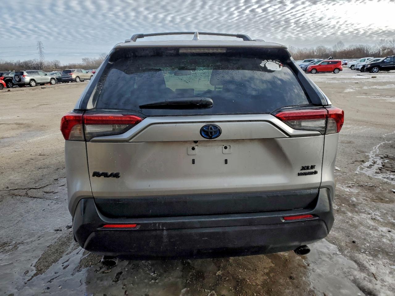 2024 TOYOTA RAV4 XLE photo 6