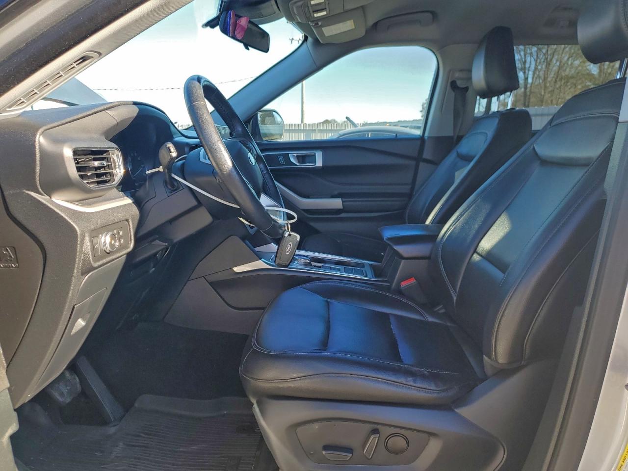2021 FORD EXPLORER XLT photo 7