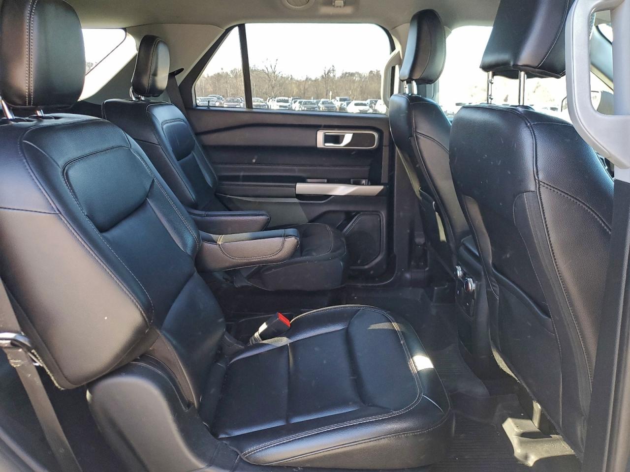2021 FORD EXPLORER XLT photo 11