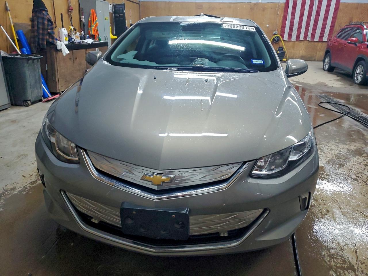 2017 CHEVROLET VOLT LT photo 5