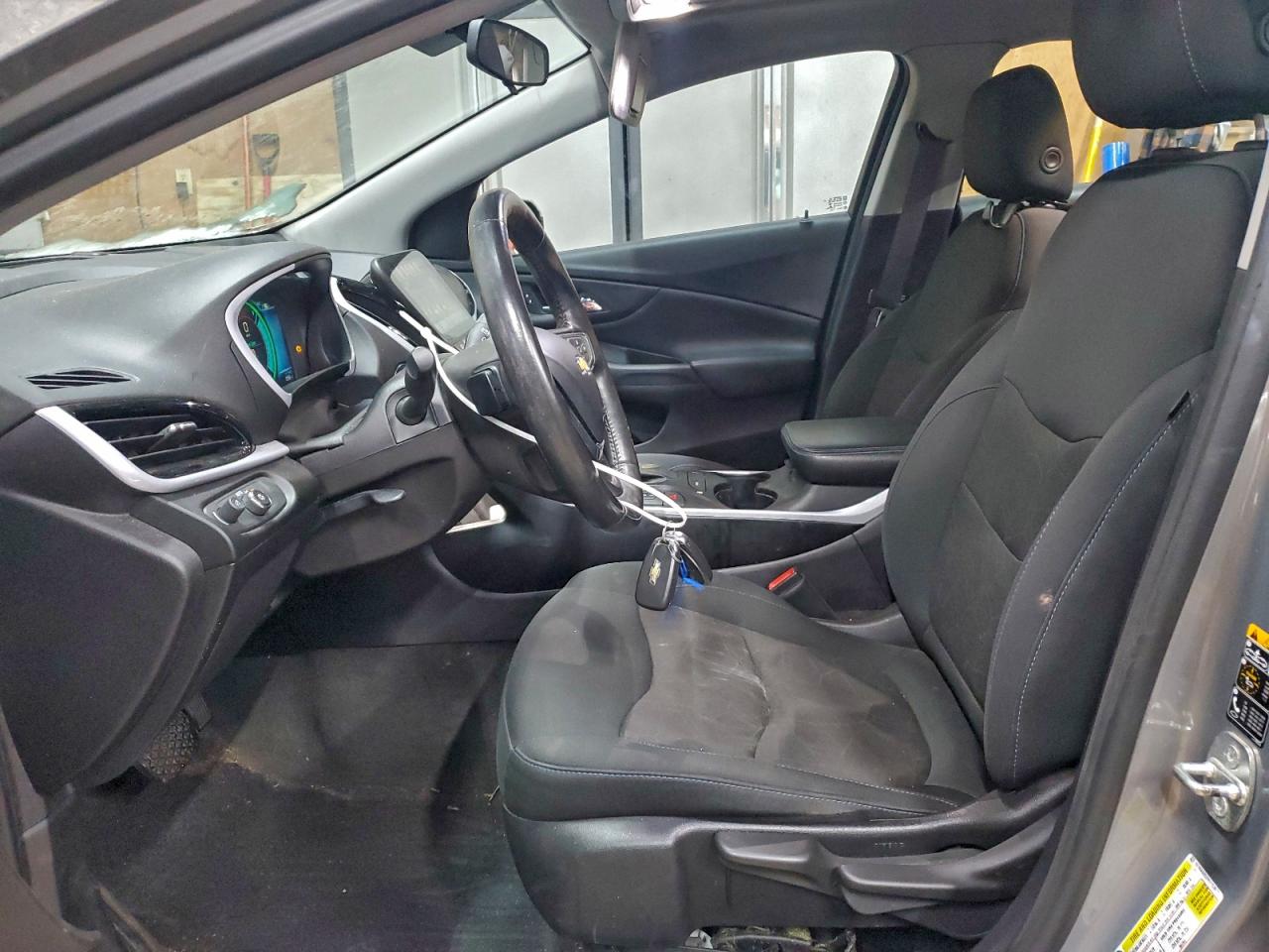 2017 CHEVROLET VOLT LT photo 7
