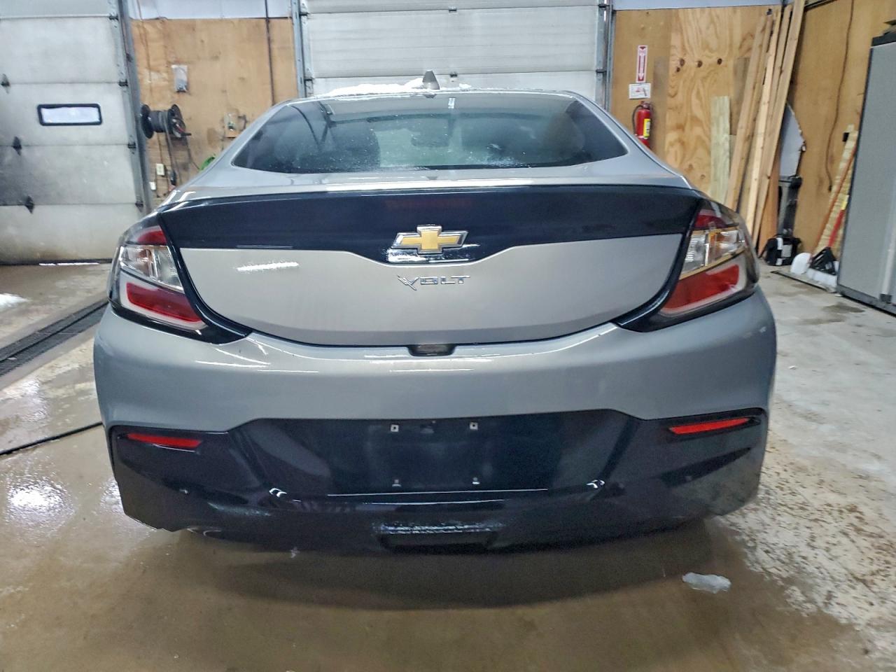 2017 CHEVROLET VOLT LT photo 6
