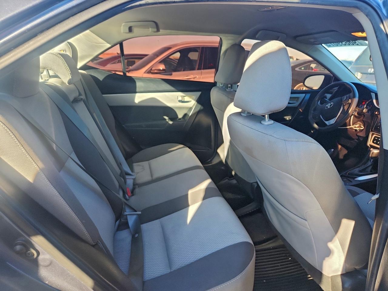 2019 TOYOTA COROLLA L photo 10