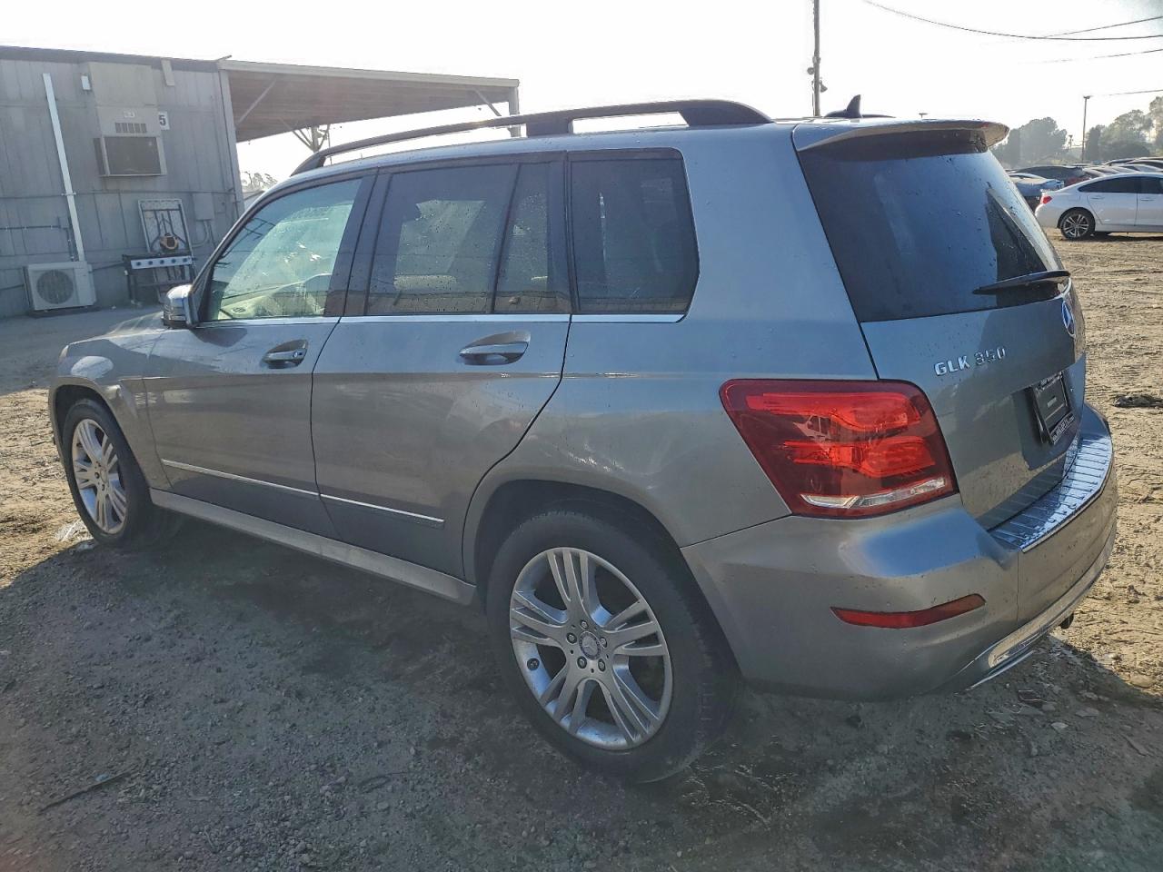 2015 MERCEDES-BENZ GLK 350 4MATIC photo 2