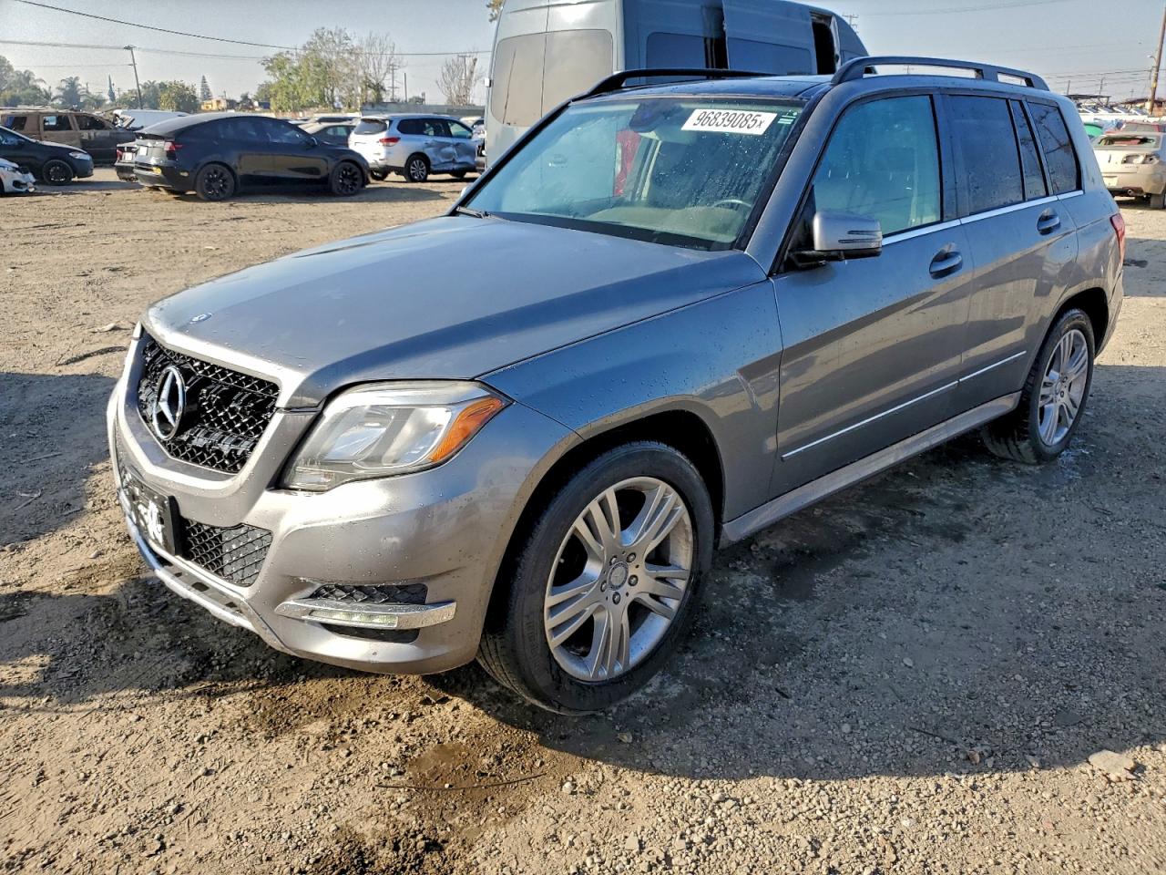 2015 MERCEDES-BENZ GLK