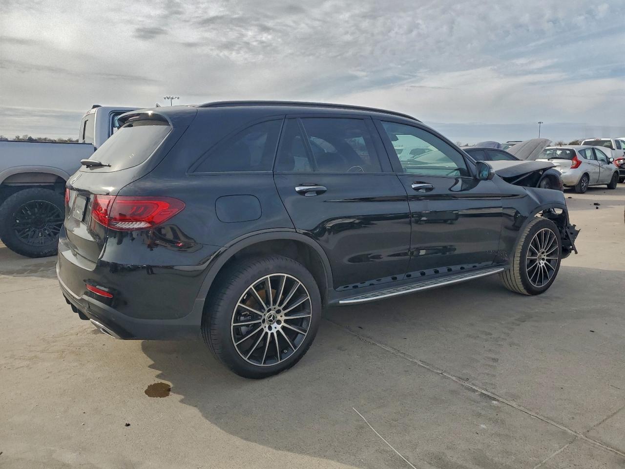2021 MERCEDES-BENZ GLC 300 photo 3