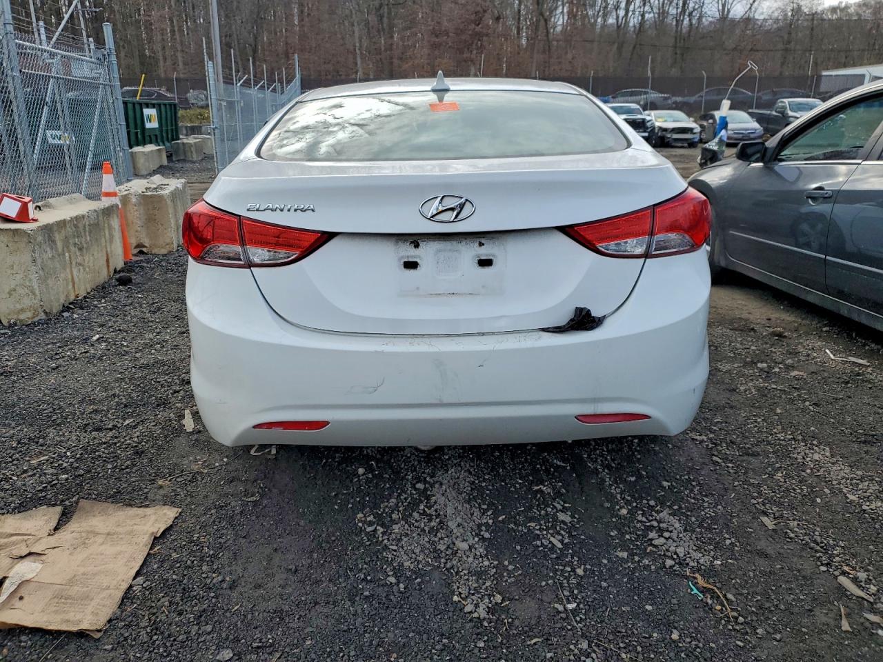 2013 HYUNDAI ELANTRA GLS photo 6