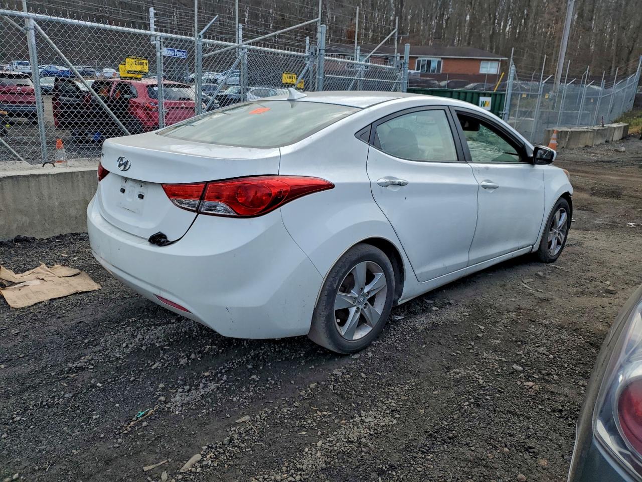 2013 HYUNDAI ELANTRA GLS photo 3