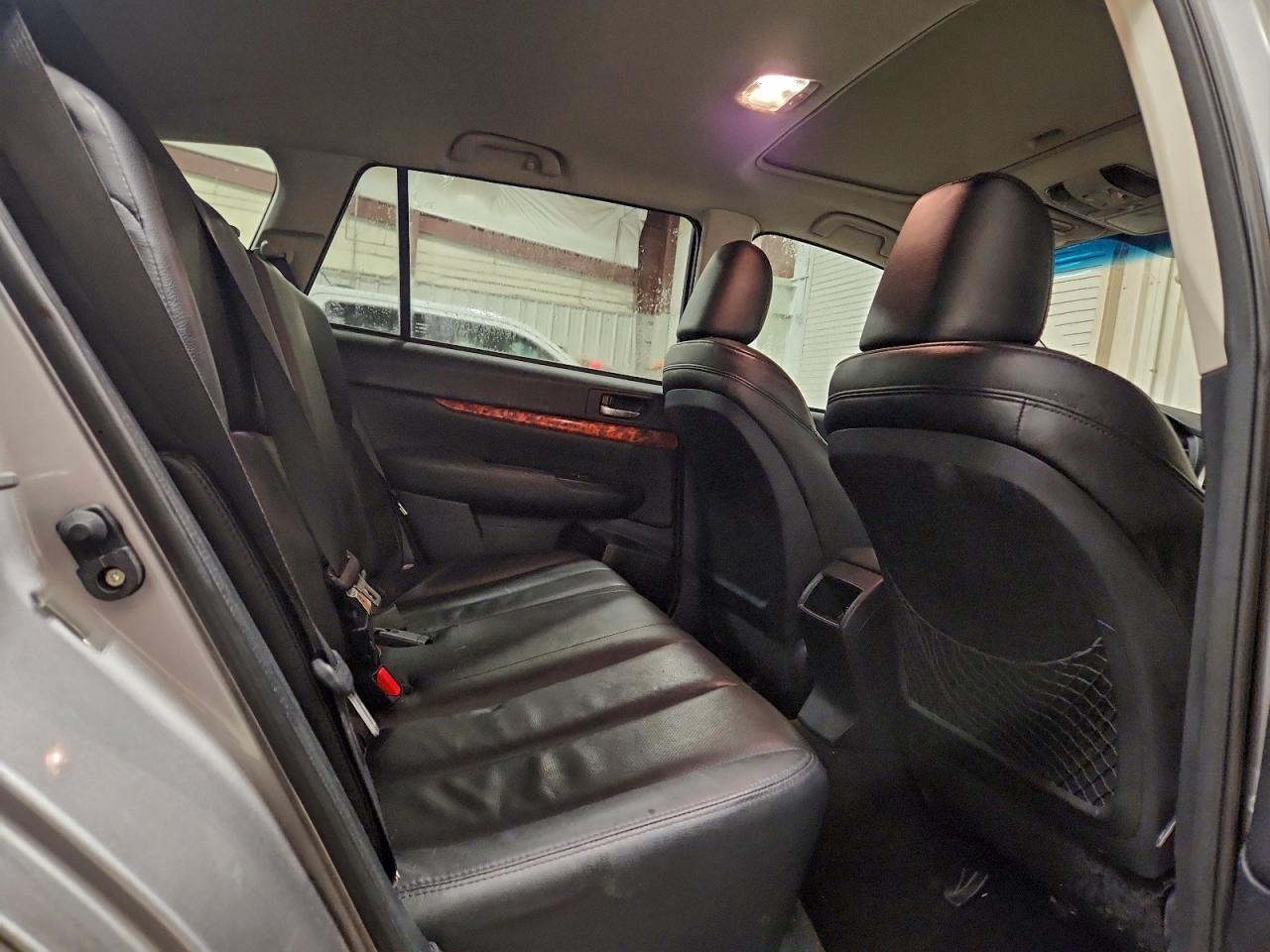 2011 SUBARU OUTBACK 2.5I LIMITED photo 11