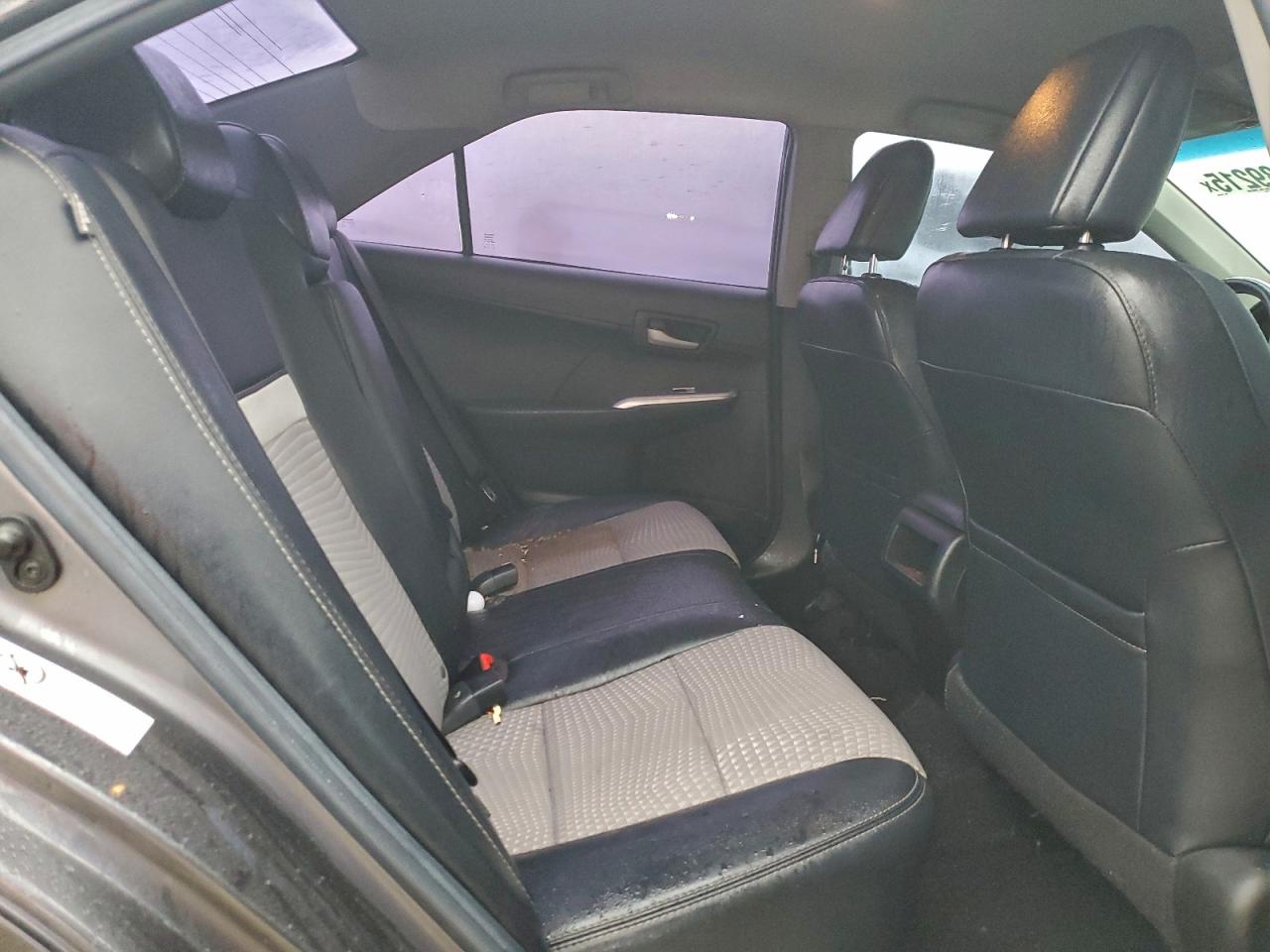 2014 TOYOTA CAMRY L photo 10