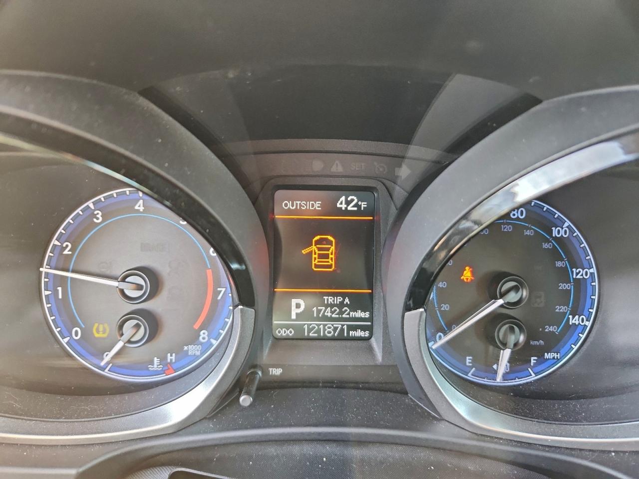 2014 TOYOTA COROLLA L photo 9