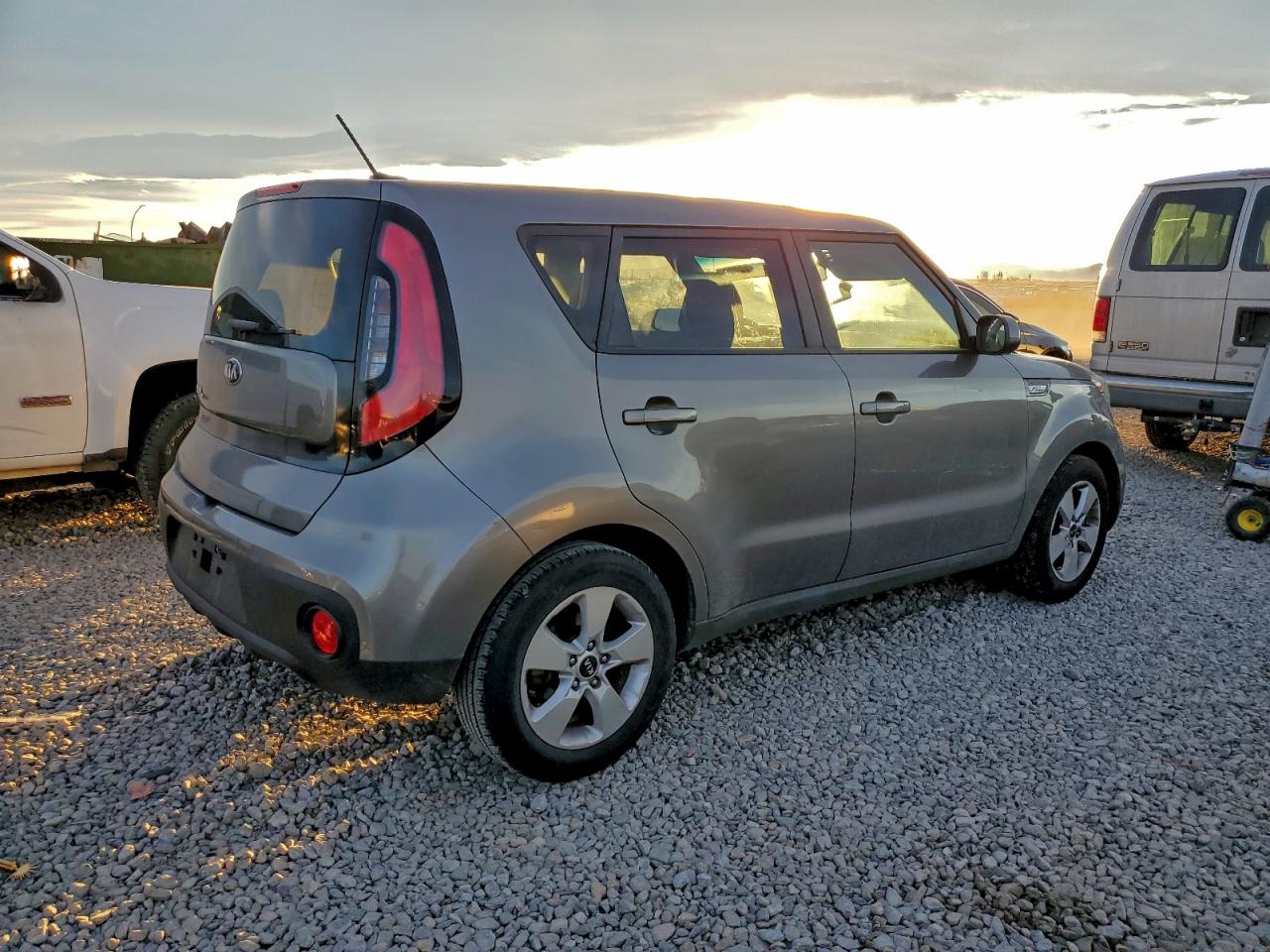 2017 KIA SOUL photo 3