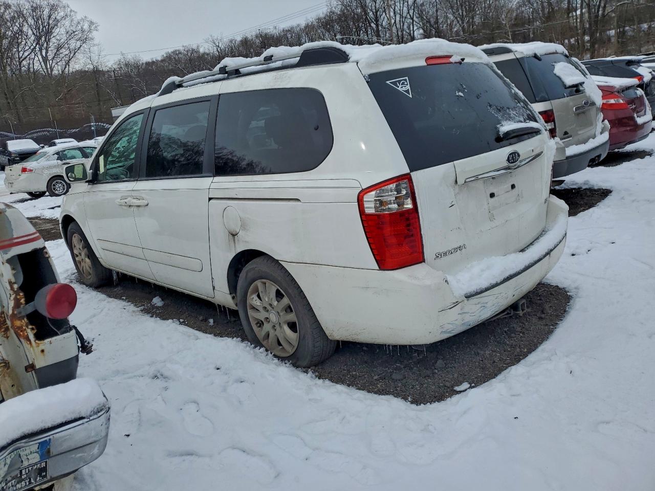 2008 KIA SEDONA EX photo 2