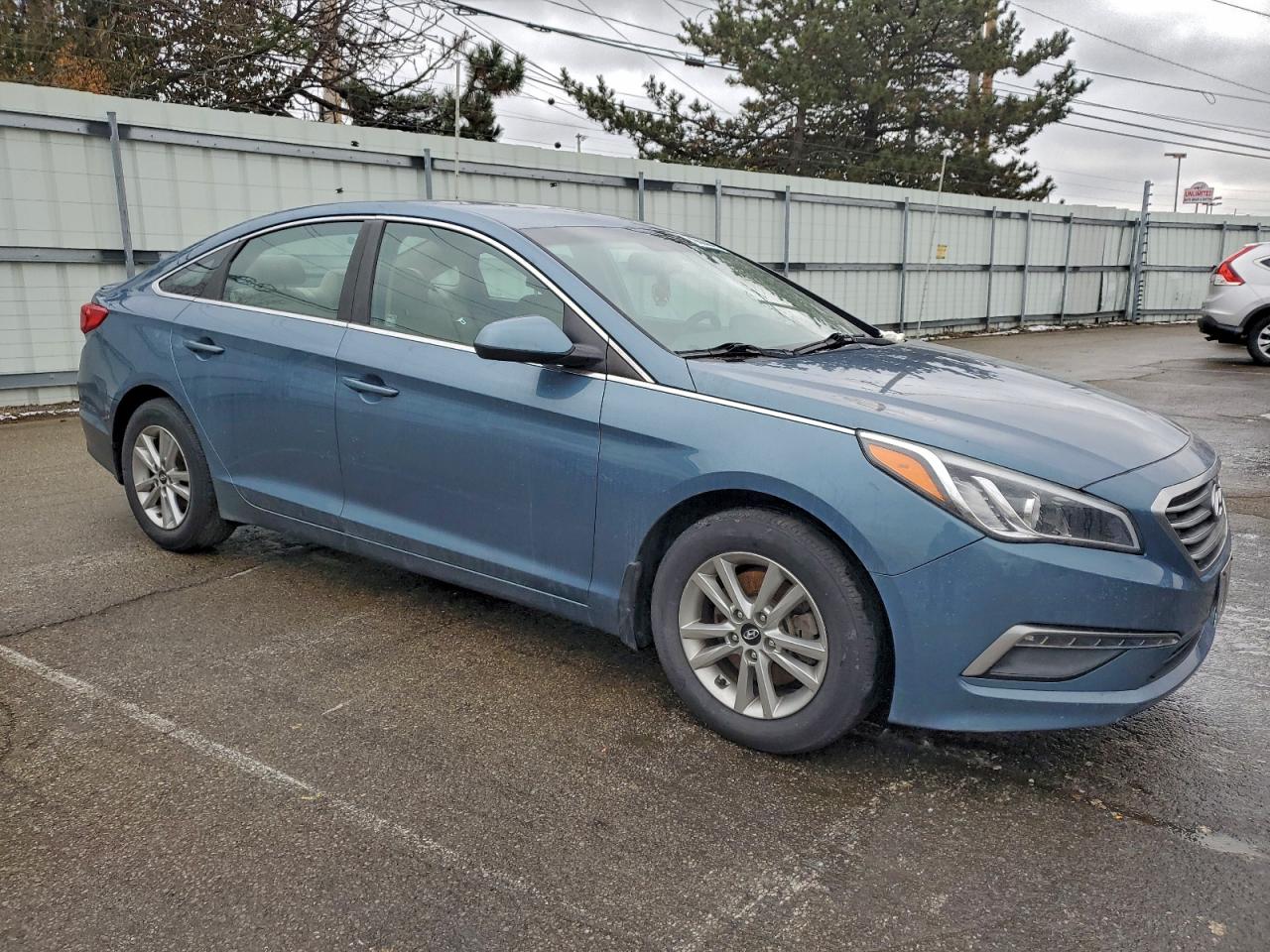 2015 HYUNDAI SONATA SE photo 4