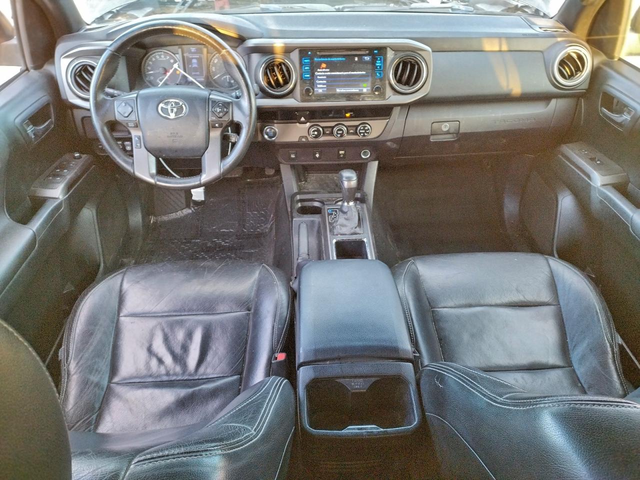 2017 TOYOTA TACOMA DOUBLE CAB photo 8