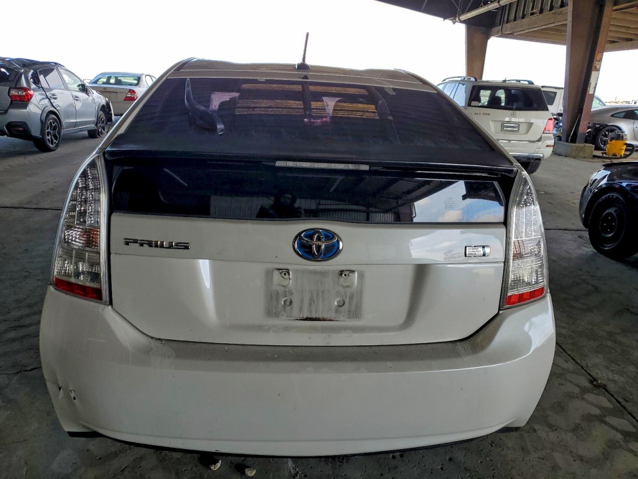 2010 TOYOTA PRIUS photo 6