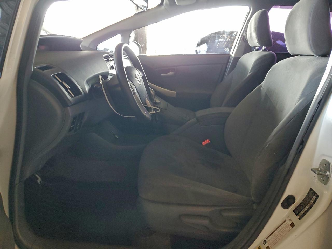 2010 TOYOTA PRIUS photo 7