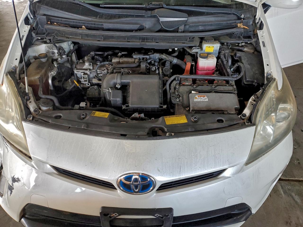 2010 TOYOTA PRIUS photo 11