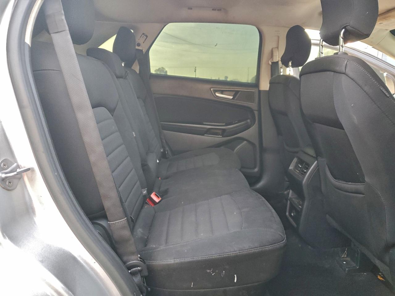 2015 FORD EDGE SE photo 11