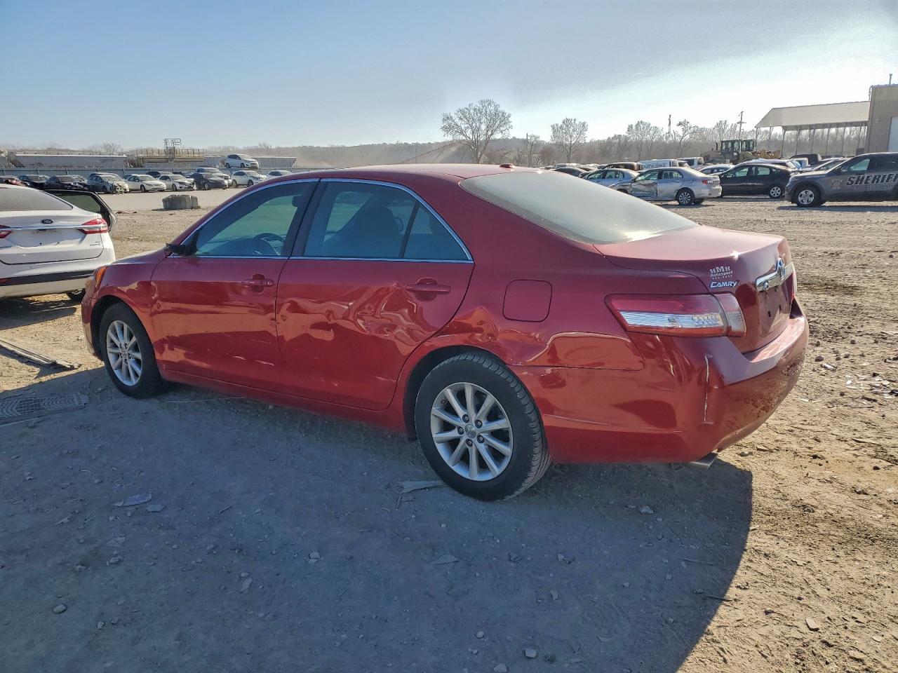 2010 TOYOTA CAMRY SE photo 2