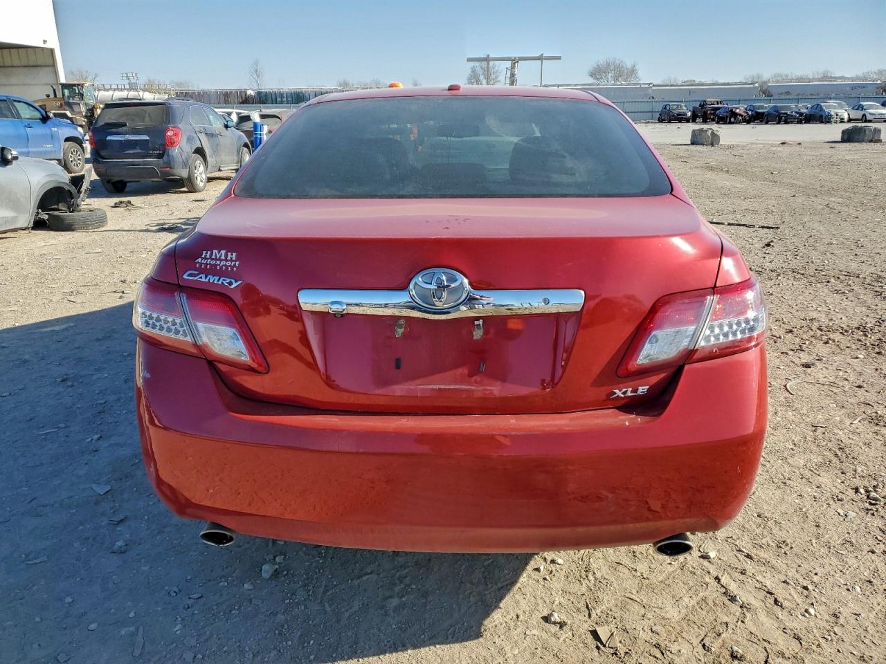 2010 TOYOTA CAMRY SE photo 6