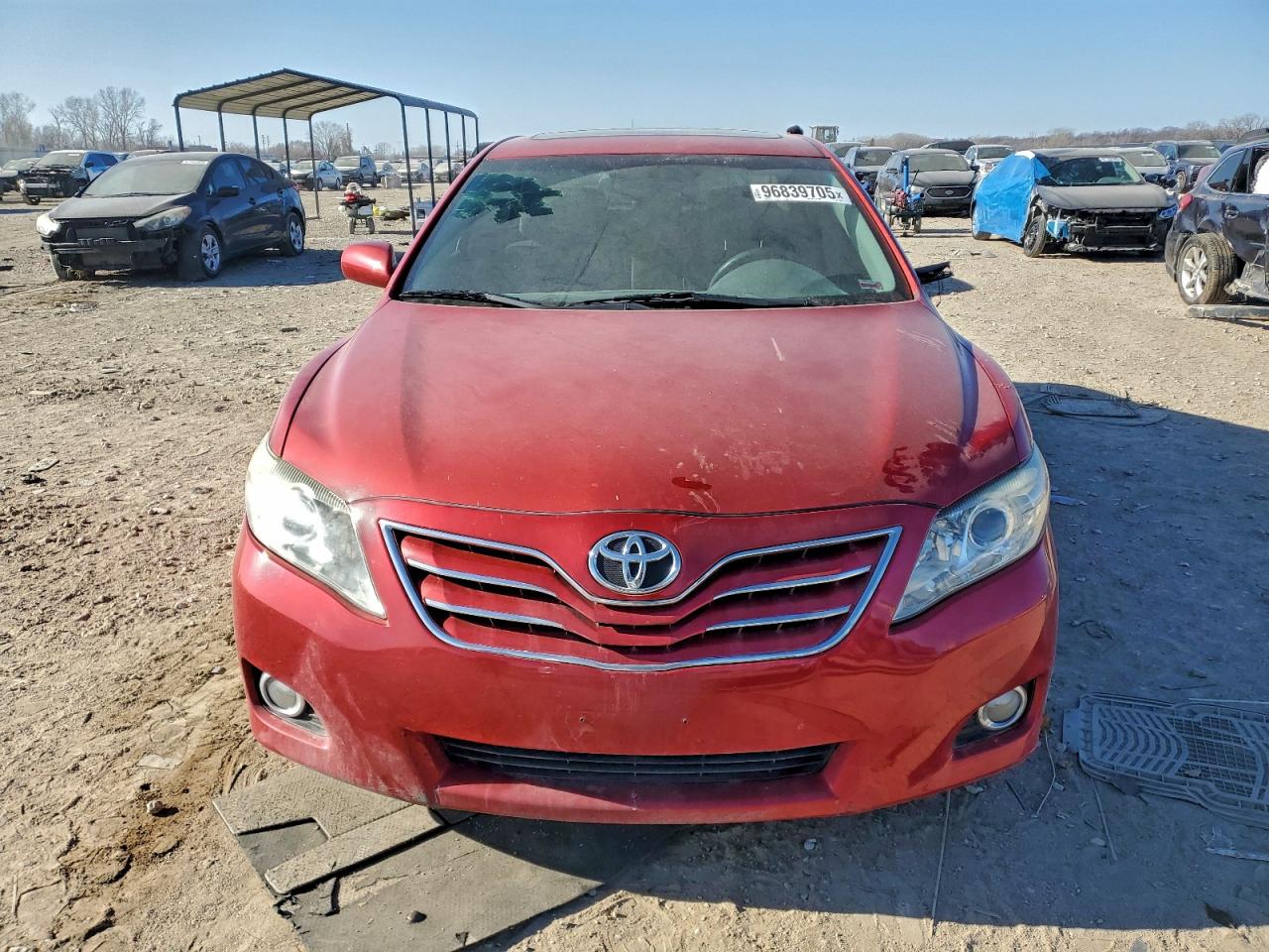 2010 TOYOTA CAMRY SE photo 5