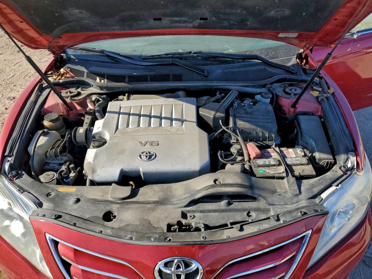 2010 TOYOTA CAMRY SE photo 11