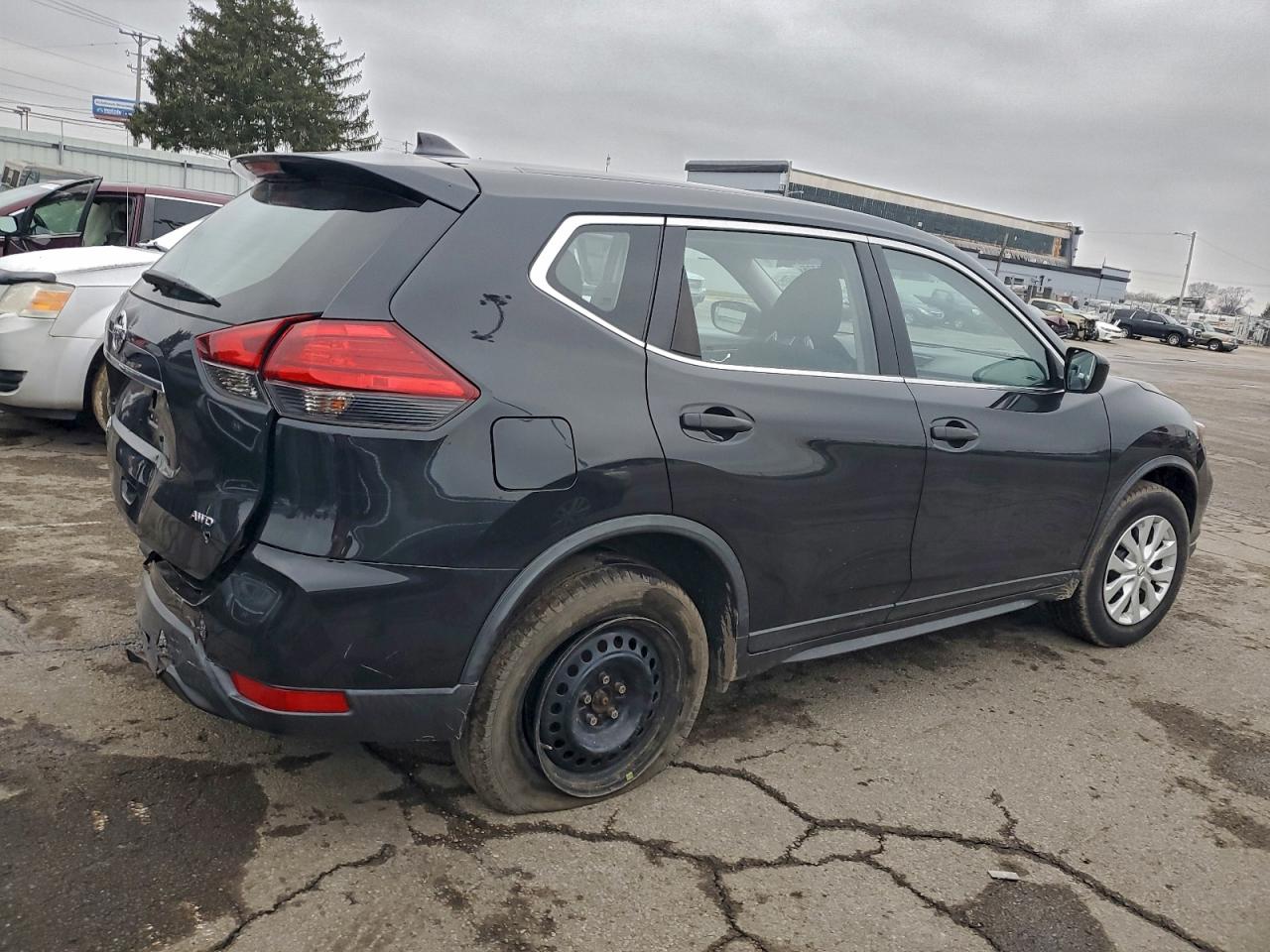 2017 NISSAN ROGUE S photo 3
