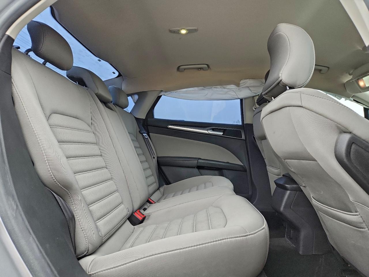 2015 FORD FUSION S photo 10
