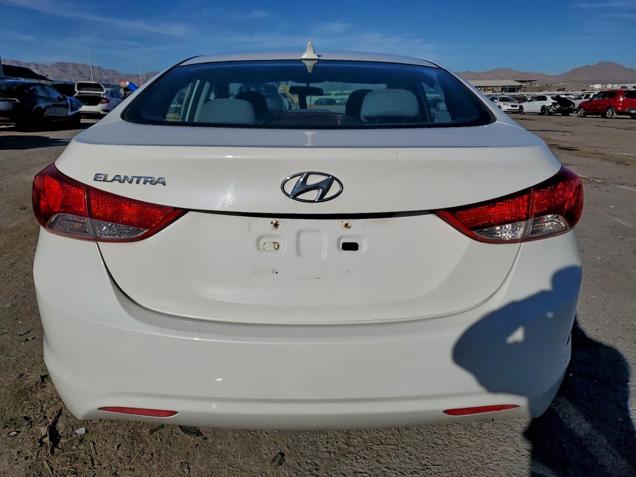 2013 HYUNDAI ELANTRA GLS photo 6