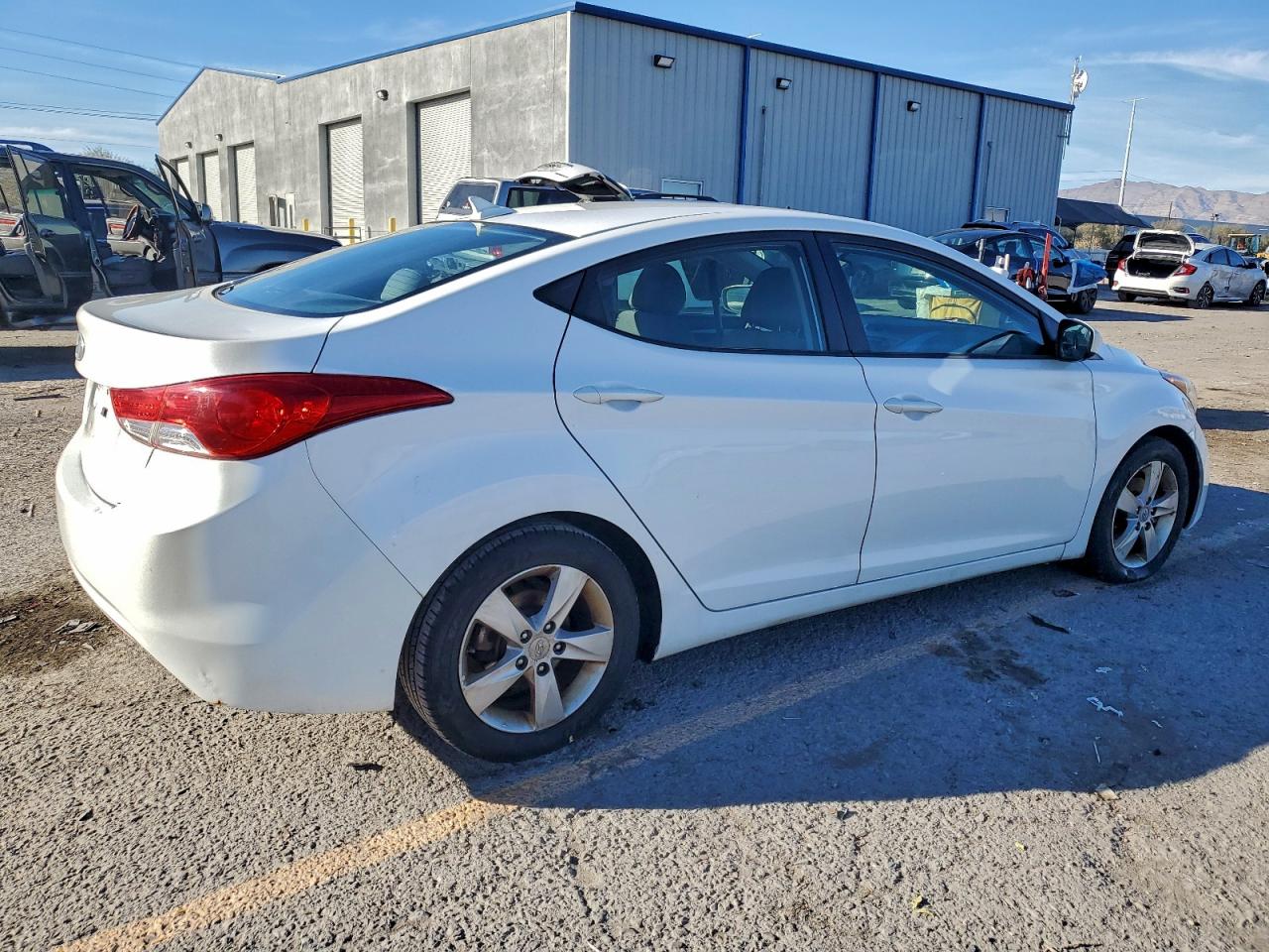2013 HYUNDAI ELANTRA GLS photo 3